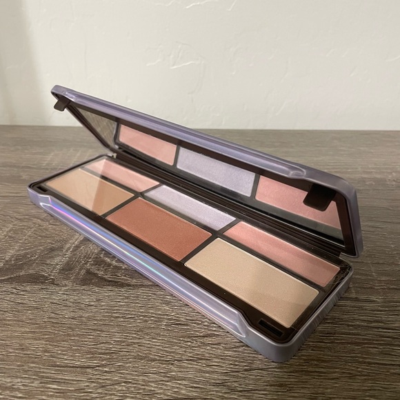 Ccolor Cosmetics Other - Illuminating Palette - Ccolor Cosmetics Strobe